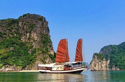 L'Amour Chartered Cruises