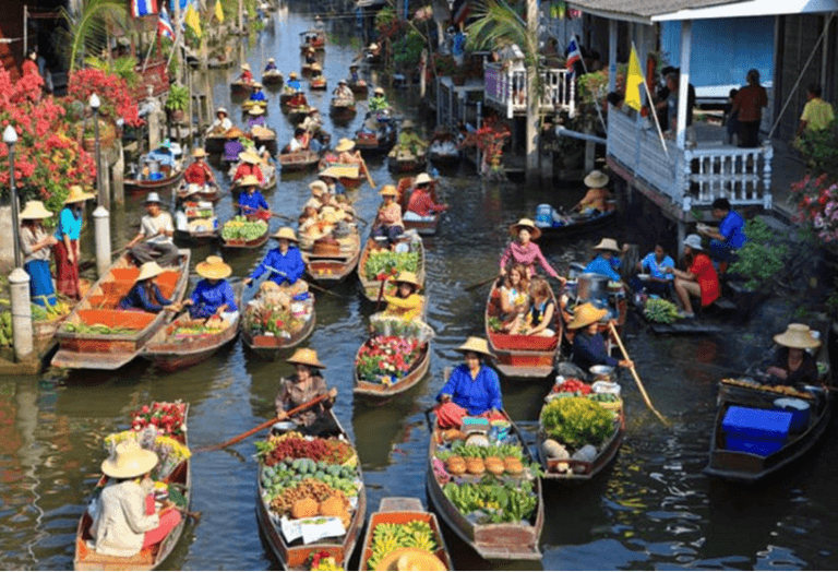 Damnernsaduak Floating Market