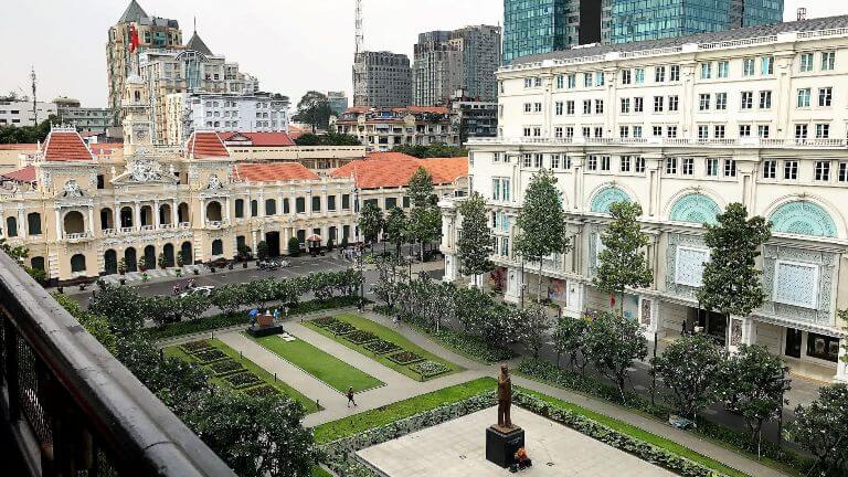 Saigon City & Street Food