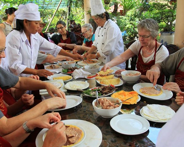 Throughout-Vietnam-cooking-tour-HCM-Cooking-class